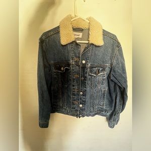 victoria’s secret unveil cropped denim jacket with FAKE fur around neckline